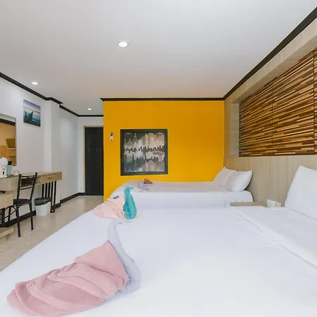 Royal Beach Residence Patong Exterior photo