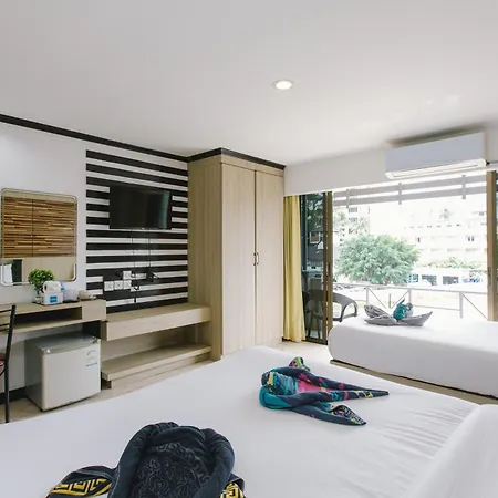 Royal Beach Residence Patong Exterior photo